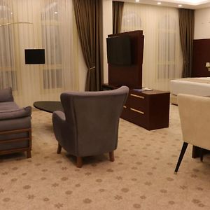 Golden Airport Hotel